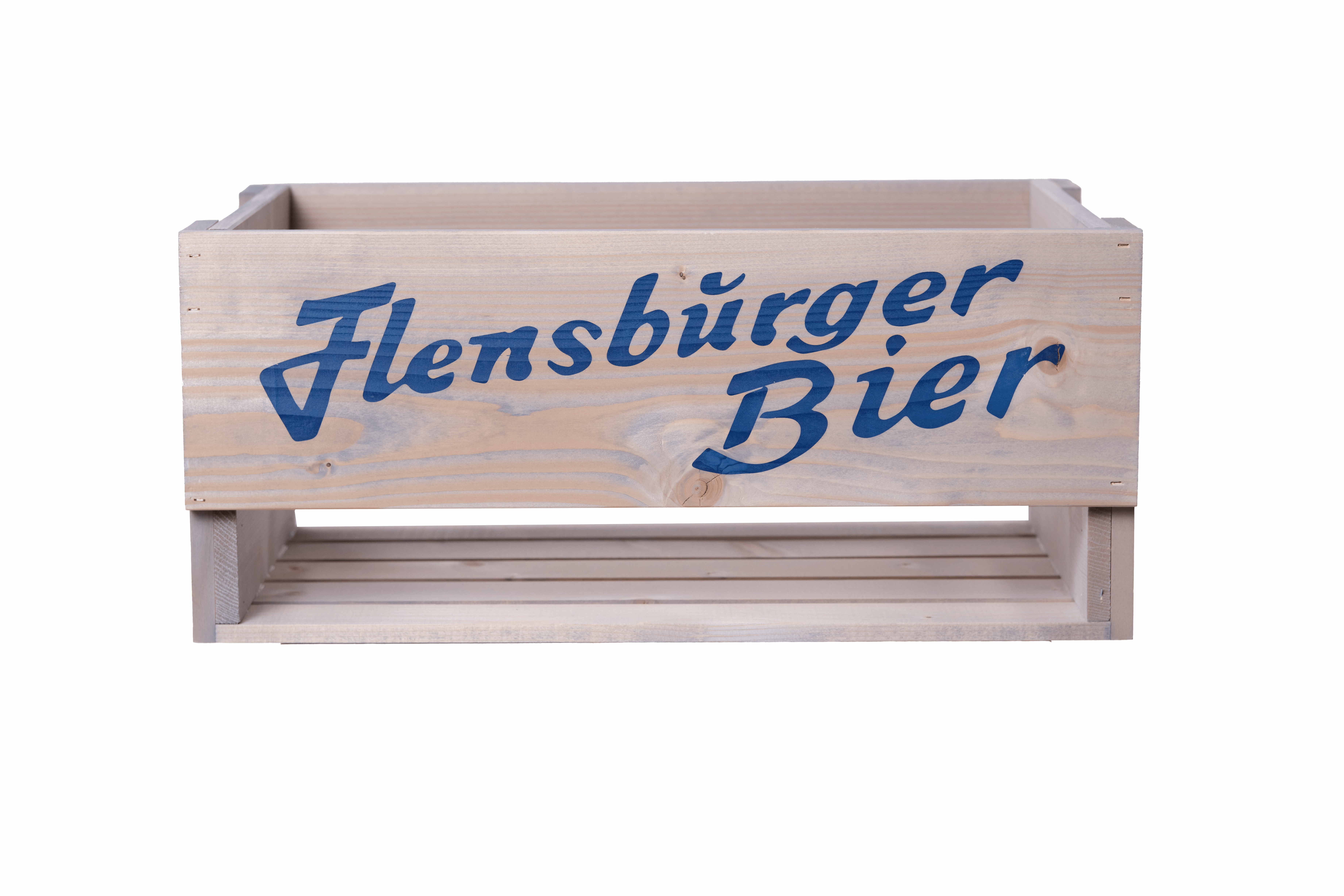 Bierkiste aus Holz  Flensburger Bier steht in blauer Schrift auf einer hölzernen Bierkiste. Die Kiste hat eine rechteckige Form und ein offenes Design mit Regalboden.