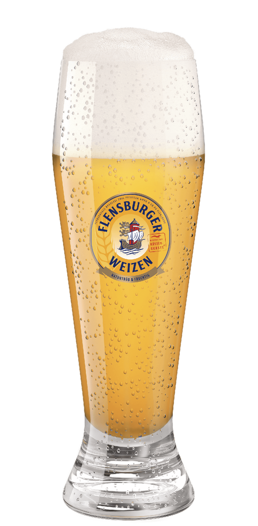 Flensburger Weizenglas mit 0,5 Litern Bier, präsentiert mit Schaumkrone und Wassertropfen auf der Glasoberfläche. Das Etikett zeigt das Flensburger Logo.